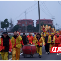 传统民俗焕新颜，乡情汇聚暖人心
