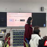 以DeepSeek为引擎 长沙幼师高专打造AI融合教学新范
