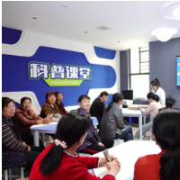 “文明实践+”织就“一老一小”幸福网