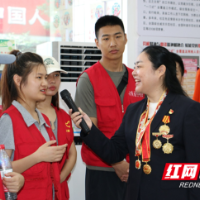 当全网喊“佛系”，这里为何“盛产劳模”