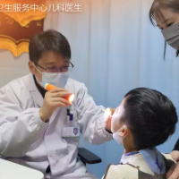 硬核守护 “蓉”耀之光③｜于辉滔：没有大医院“光环” 他让基层社区诊室挂满锦旗