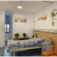 这间病房，生命谢幕如秋叶静美