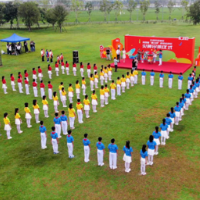 三色火种照耀雷锋故里，十万“雷小锋”开启超级运动会