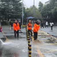 春节我在岗丨望麓园200余名环卫工人用汗水擦亮城市“颜值”