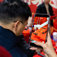 地铁送春联，一送11年