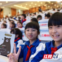 作家安武林携故事入校园，童心与文学温暖相拥