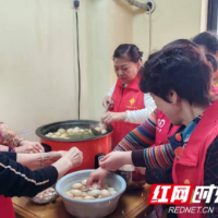 “我屋里就住新开铺” | 利民嗲嗲的红马甲：一群人一条心一家人