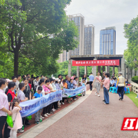 5公里，一群人，一颗心，助残日徒步赛温情“开走”