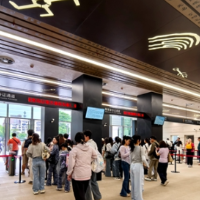 丝滑入馆 惬意游园 “馆园融合”首迎“五一”客流高峰