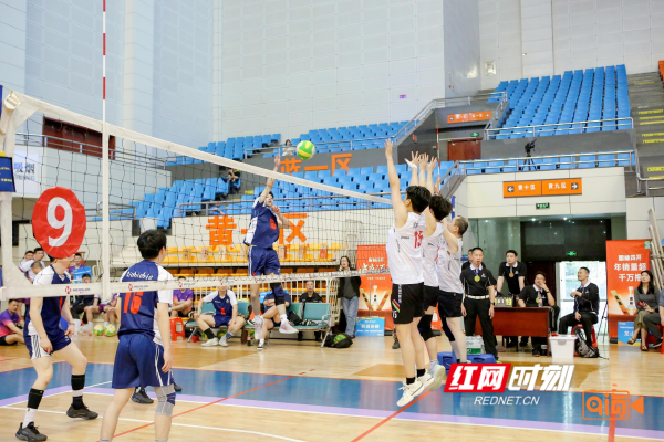 4月25日，花明粮油・第四届湖南省 “协会杯” 气排球比赛在宁乡市文体中心体育馆举行。.png