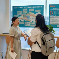一座城的“浇灌”与一群人的“疯长”