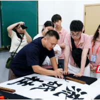 跨越山海只为“湘”见 海外侨胞学子沉浸式体验“城南一课”