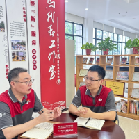 先锋闪耀 | 追光的人：“快递小哥”马石光的23年奔跑路