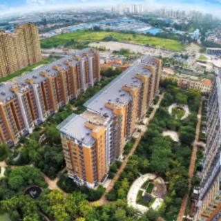 数字赋能与人文关怀：城市更新的双轮驱动