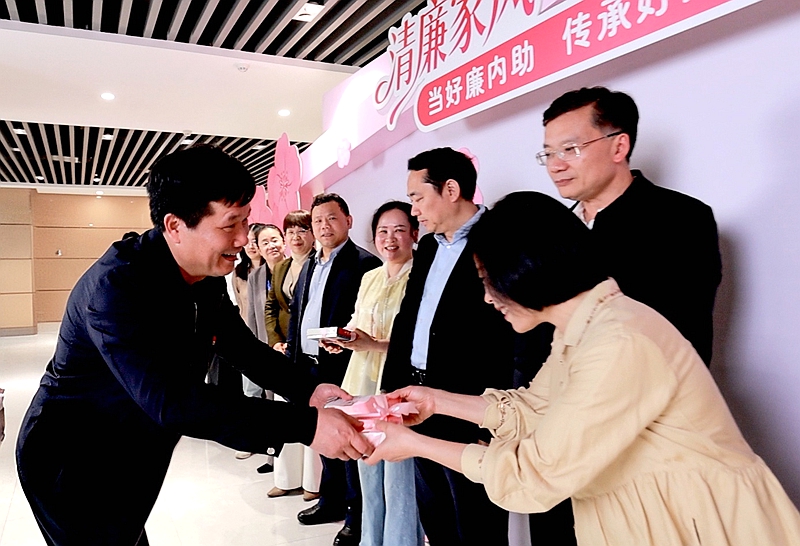 图片3_副本.jpg 图片3_副本.jpg