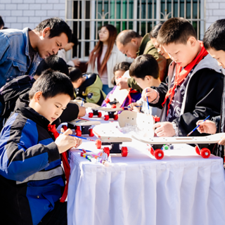 吉利暖冬行 童梦不孤单 长沙华丰吉利举办关爱留守儿童公益活动