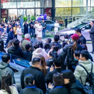 2025年汽车产销量再创历史新高 连续17年稳居全球第一