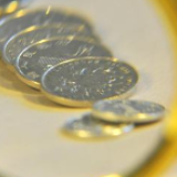 央行发文细化金融控股公司准入的条件和程序