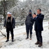 保靖农商银行：踏雪上山送服务 情怀温度暖心窝