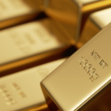 又涨了！明年金价将“狂飙”？最新预测来了