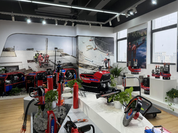 湘江之畔 “双肩包”的星火何以闪耀