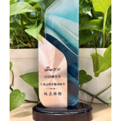 以有温度的传播诠释守护 瑞众保险荣获 新浪“鼎元奖-品牌传播创新奖”