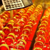 金价冲破4500美元！这三大品种年内涨幅超100%，发生了什么？