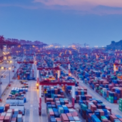 5月中国进出口总值同比增长2.7%