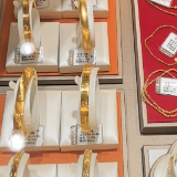 一夜涨16元！国内金饰价站上1050元/克