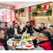 阳光财险志愿暖心行动连接“坚守”与“回家”