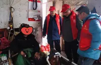 安乡农商银行开展“新春送温暖”爱心走访活动