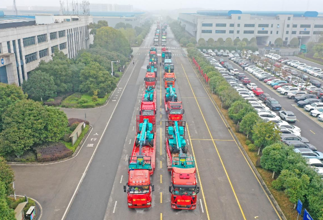 山河智能过亿元设备奔赴全球