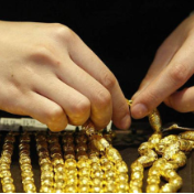 金饰克价，大幅回落！“黄金猴市来了”？