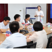 大有期货“图书角”打造精神家园