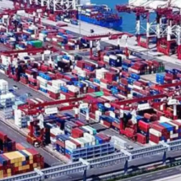 上半年我国外贸首破25万亿元！