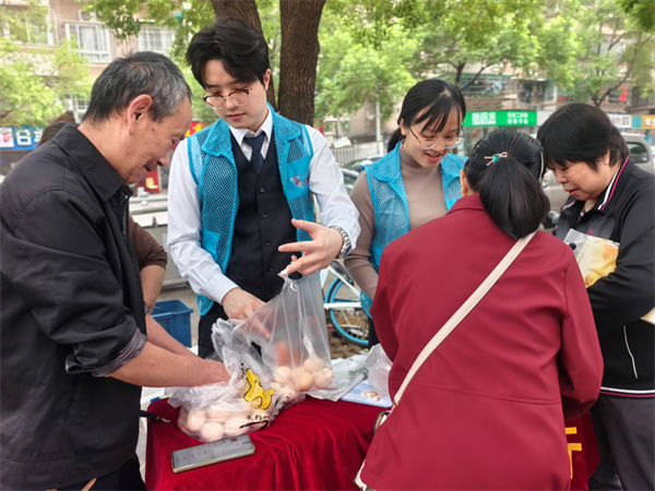 东郡社区.jpg