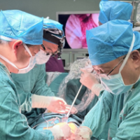 从“绝境”到“新生” 这家医院多学科团队为罕见“爬心”肿瘤患者成功“拆弹”