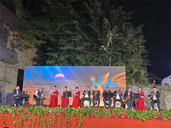 麓山南路社区.jpg 麓山南路社区.jpg