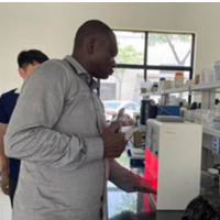 蓝天豚全球化布局再添新篇！尼日利亚客商实地考察工厂深化经贸合作