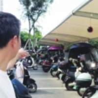 小区充电桩电费比外面高？物业称“符合规定，是市场行为”