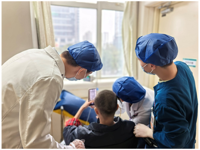 湘雅重症医学科的温情浪漫:助15岁女孩圆梦初雪