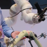 手术机器人收费有了“国家标准”