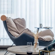 从造铁皮柜子到卖智能家具