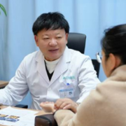 大医精诚四十载，融贯中西治“三高”