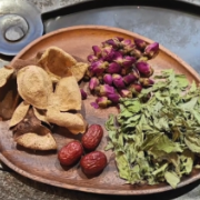 视频｜春季养生花茶搭配指南：中医帮你科学应对春困，唤醒身心