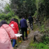 湖南省级社会组织龙山县之行送爱心