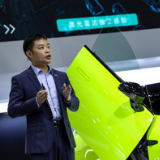 加速提效全面降本 何小鹏：即将迎来转折点