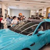政策利好频出 新能源汽车开上消费“快车道”