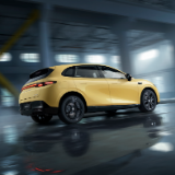 左手D19冲高端、右手Lafa5要个性，零跑开启品质化发展之路