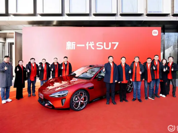 新一代小米SU7新车色定名赤霞红 预计4月上市
